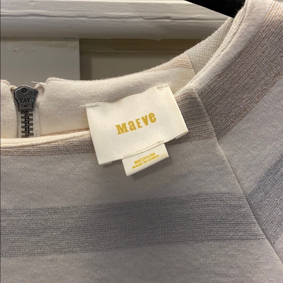 Maeve cotton blend top. Size Medium - Picture 2 of 5